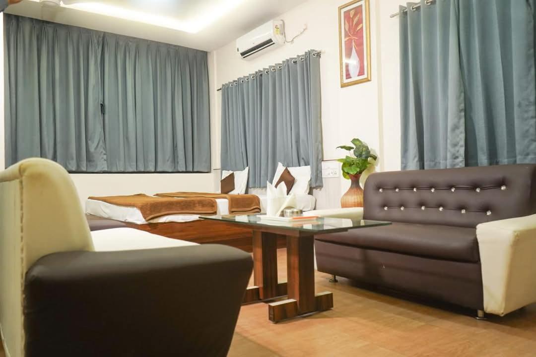 Hotel Alka Palace Durg Kültér fotó